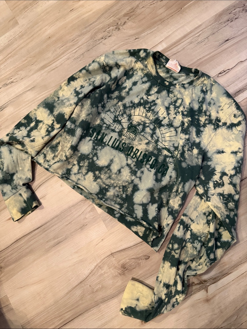 San Luis Obispo Tie-Dye Crop Sweatshirt - Green & Cream